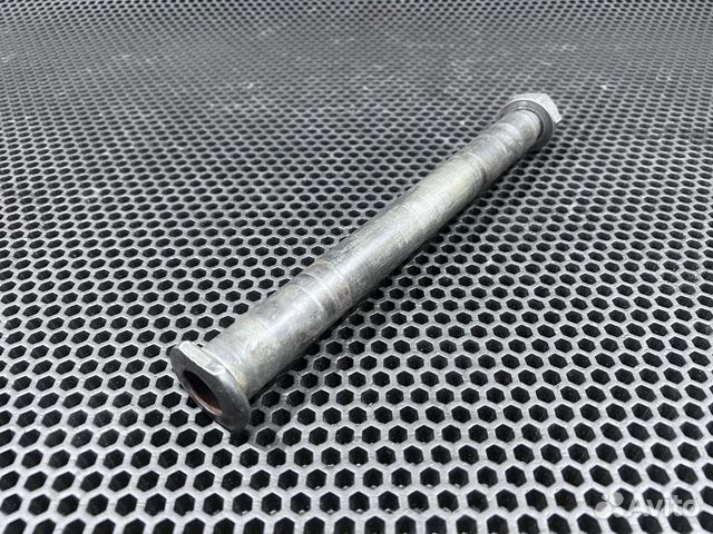 Задняя ось Suzuki RM-Z 450 2005-2007