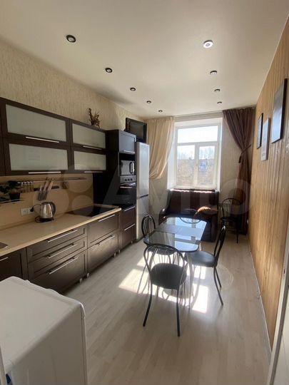 2-к. квартира, 60 м², 4/4 эт.