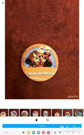 Значки из диснейленда