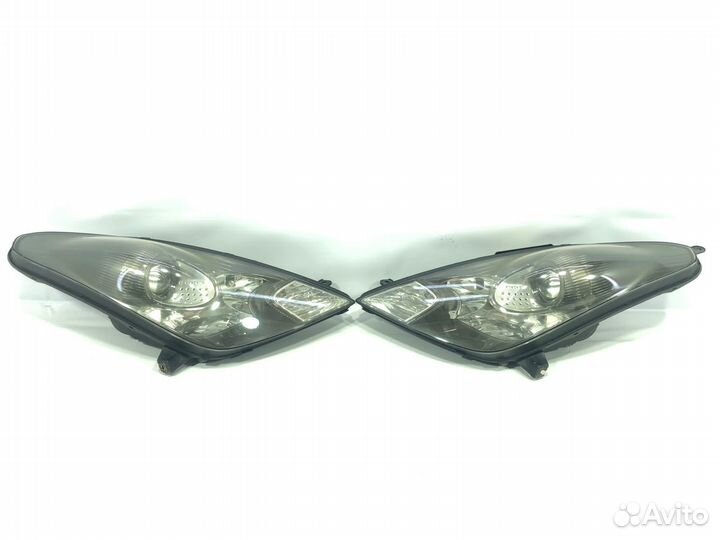 Комплект фар передний Toyota Celica ZZT231