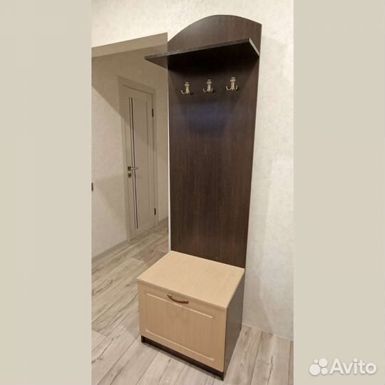 Вешалка в прихожую