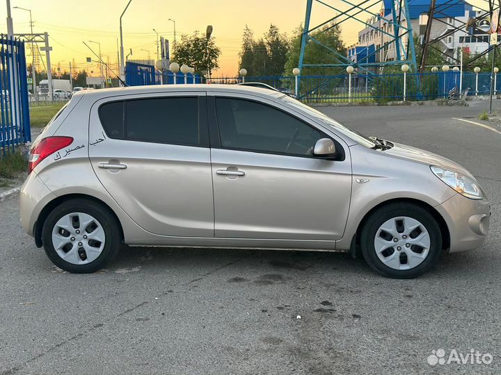 Hyundai i20 1.4 AT, 2010, 168 000 км