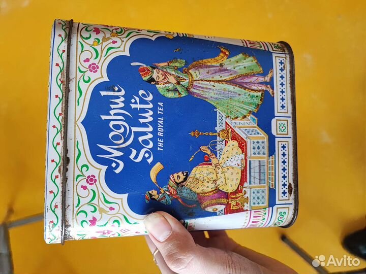 Жестяная банка из-под индийского чая СССР