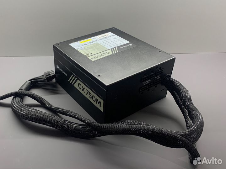 Блок питания corsair cx 750m (почти новый)