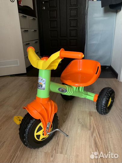 Детский трехколесный велосипед