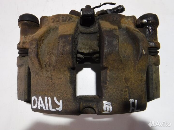 Суппорт передний левый Iveco Daily III