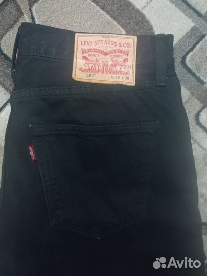 Черные джинсы levis 501 w30 l30