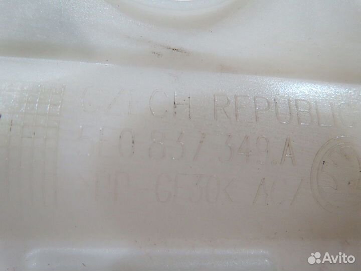 Накладка ручки двери Skoda Octavia A7