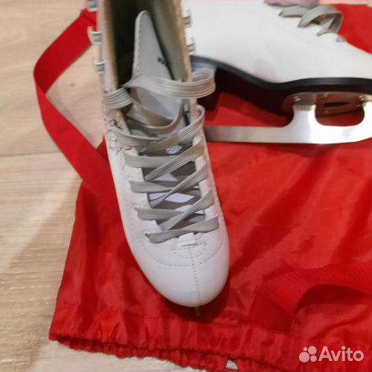 Коньки фигурные Nordway Sofia