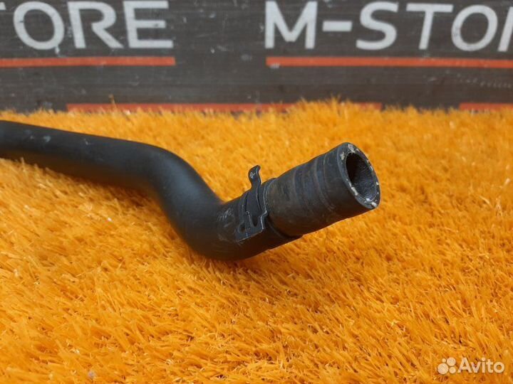 Патрубок системы охлаждения Volkswagen Passat B7