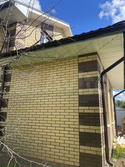 Дом 141 м² на участке 5 сот.