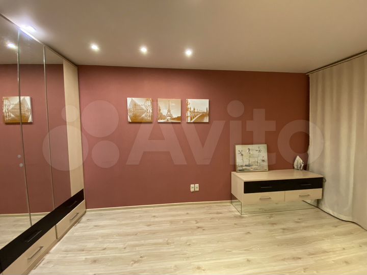 2-к. квартира, 55 м², 11/22 эт.