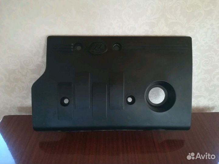 Декоративная крышка на двс Х-60 лифан