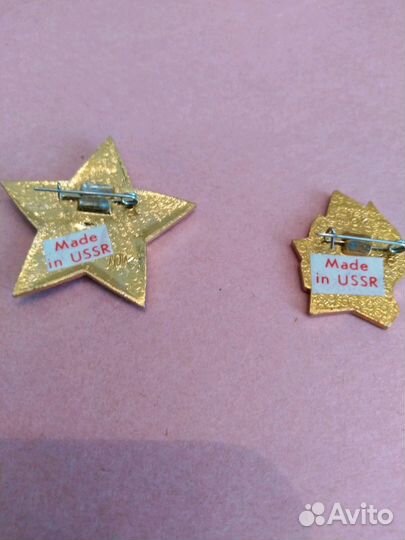 Значки ссср. Ко дню Пионерии. Пионерские и Октября