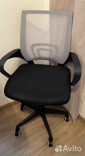 Компьютерное кресло