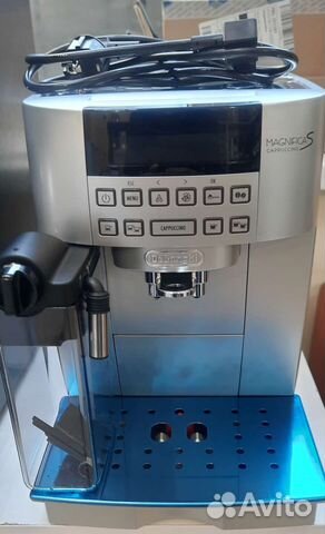 Кофемашина Delonghi