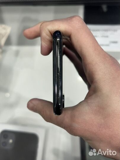 iPhone X, 64 ГБ