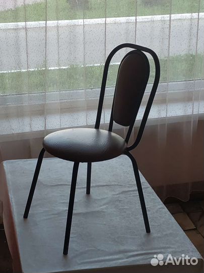 Стулья для кофе и офиса