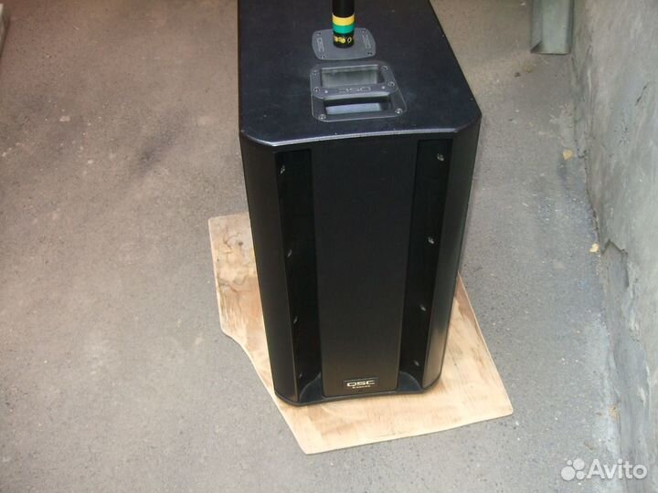 Активный сабвуфер QSC K SUB