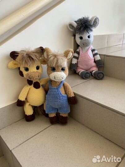 Вязаный плюшевый жираф амигуруми