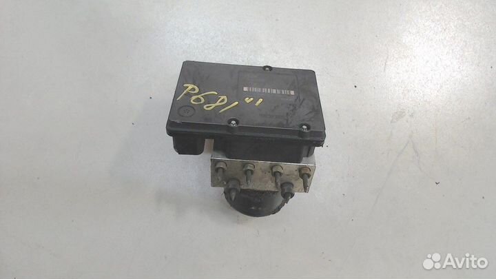 Блок абс, насос Nissan Armada, 2006