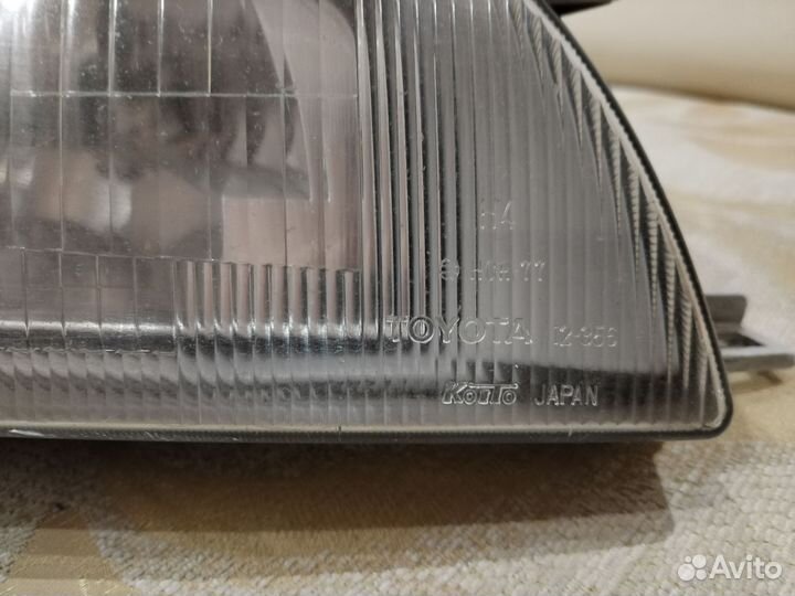 Фара передняя правая Тойота Королла 100