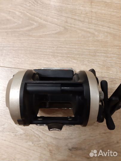 Daiwa Tanasensor SS-40 катушка мультипликаторная