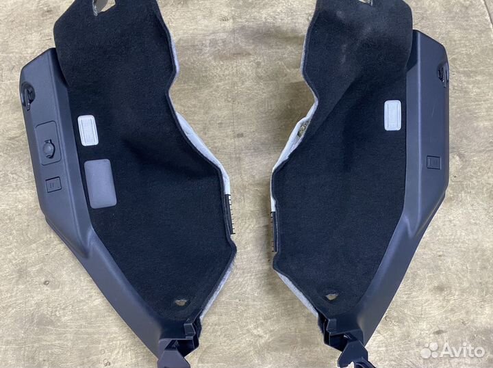 Обшивка багажника Lexus UX