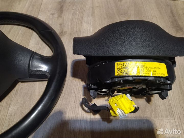 Руль Volkswagen Passat B7