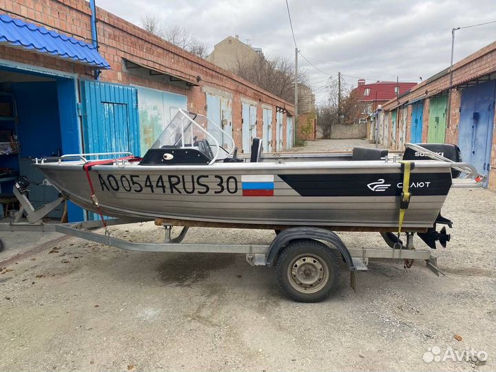 Лодка салют 430