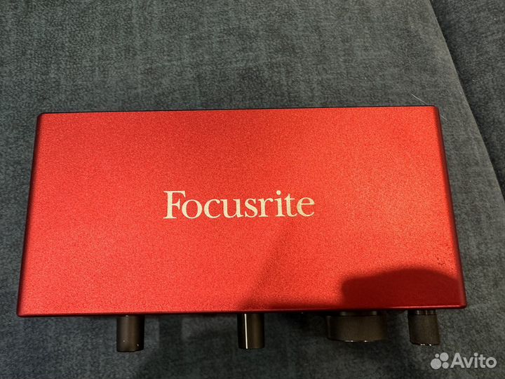 Аудиоинтерфейс Focusrite Scarlett 2i2 3rd gen
