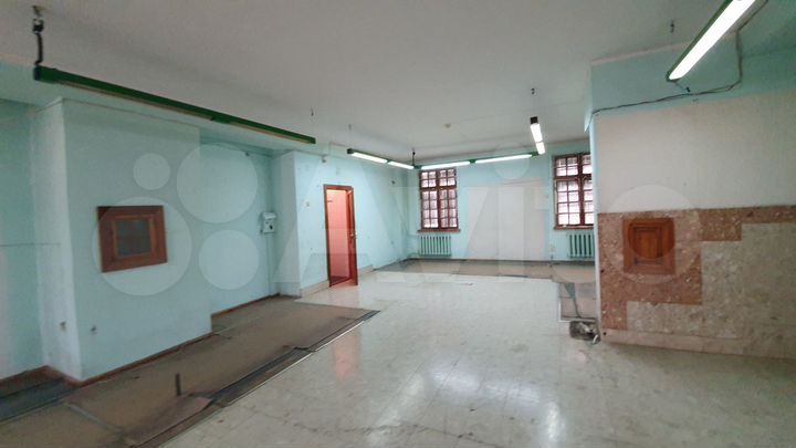 1 этаж под магазин, склад, офис 190 м2