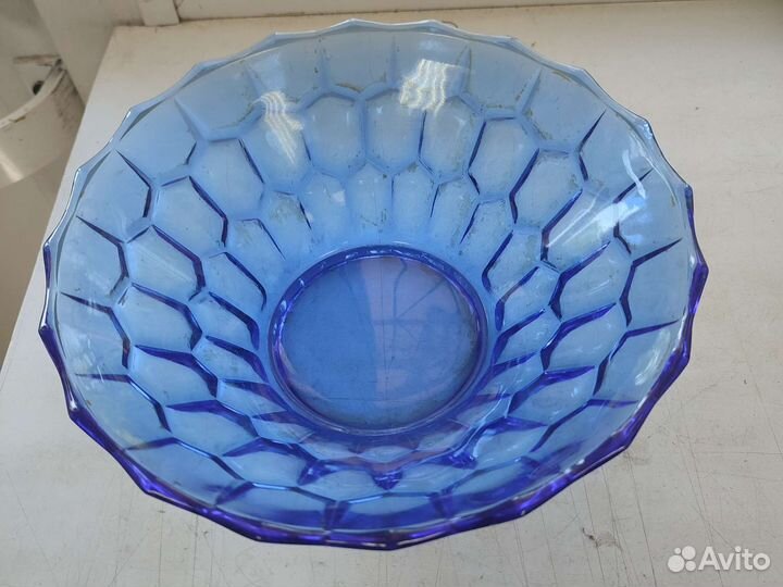 Салатник рельефное синее стекло