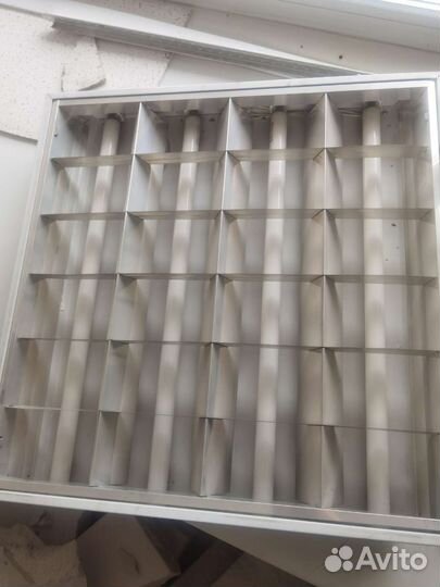 Светильник потолочный в армстронг