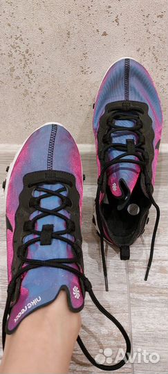 Кроссовки Nike женские