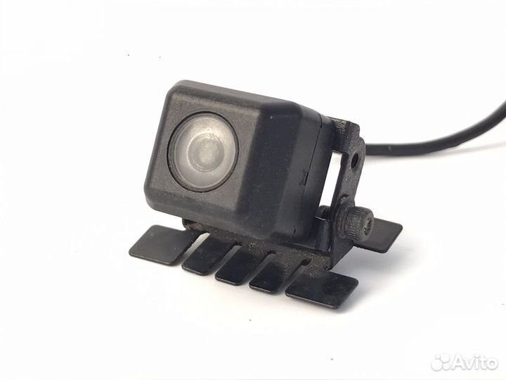 Камера заднего вида BMW (клеится на багажник)