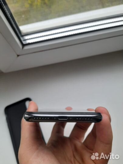 iPhone X, 64 ГБ