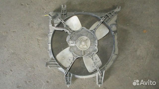 Мазда демио вентилятор радиатора 96-02 год