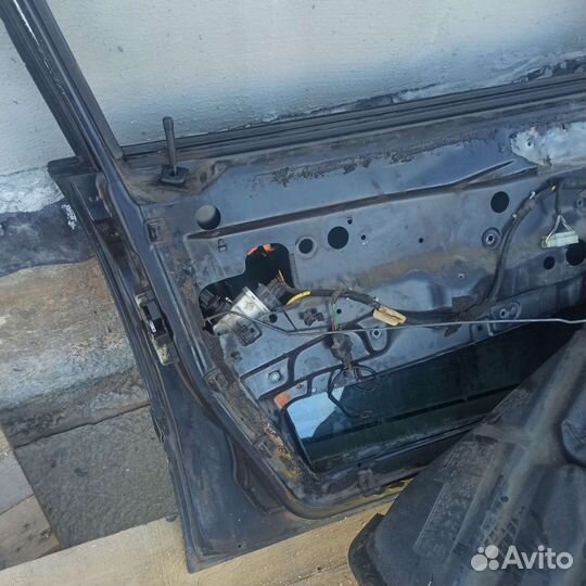 Дверь передняя левая на volkswagen passat b4