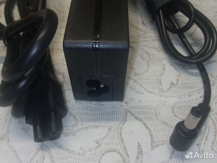 Блок питания asus, адаптер для ноутбука/телевизора