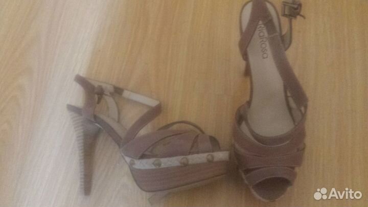Босоножки новые р.38