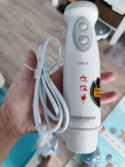 Моторный блок блендера Redmond на запчасти