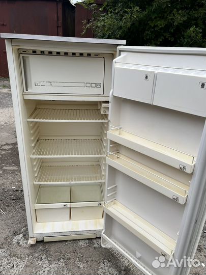 Продам холодильник Полюс