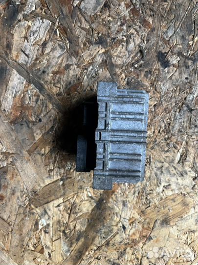 Реле накала свечей Opel Astra J