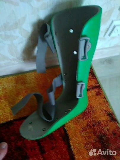 Тутор для левого голеностопа