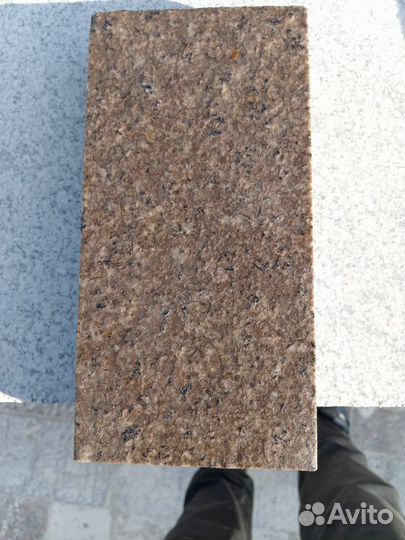 Гранитная плита, Куртинский гранит