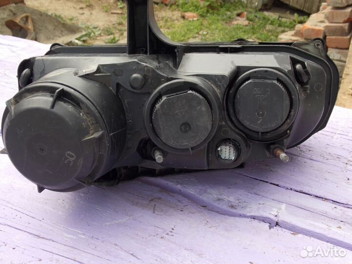 Альфа ромео 159 фара