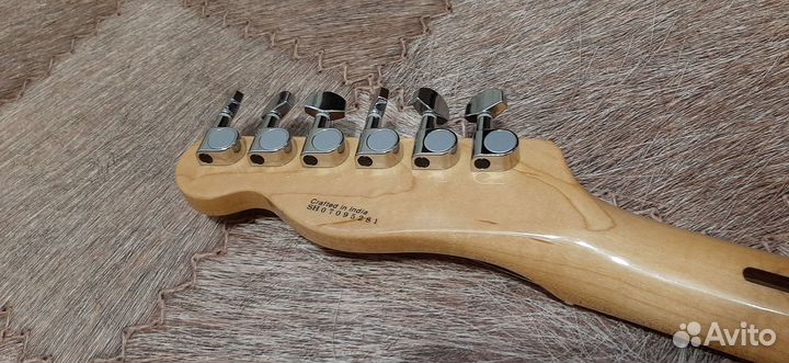 Squier Vintage Modified Telecaster SH Maple Neck