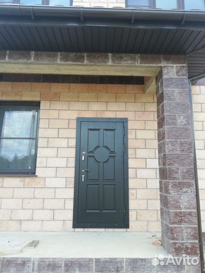Дверь подъездная