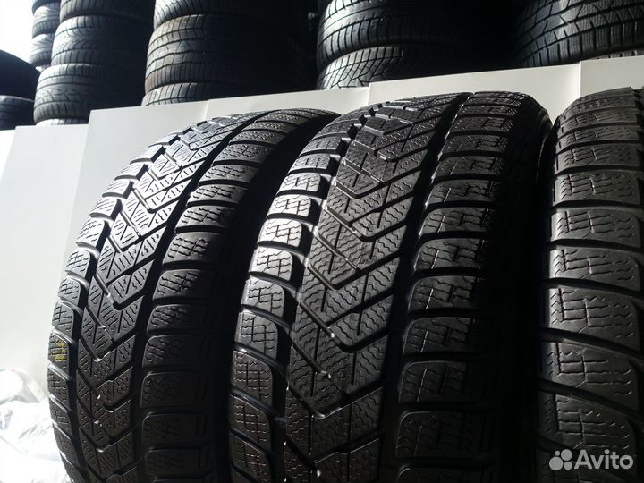Pirelli Winter Sottozero 3 215/65 R16